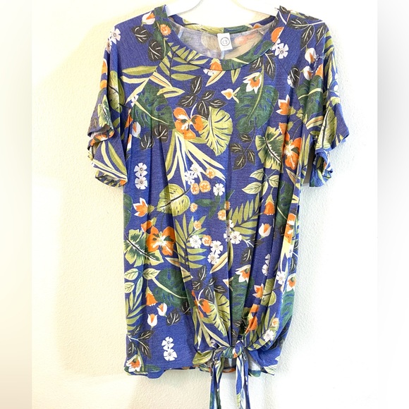 INDIGO FLORAL ROUND NECK WITH SELF TIE TOP , NEW! - Picture 11 of 16